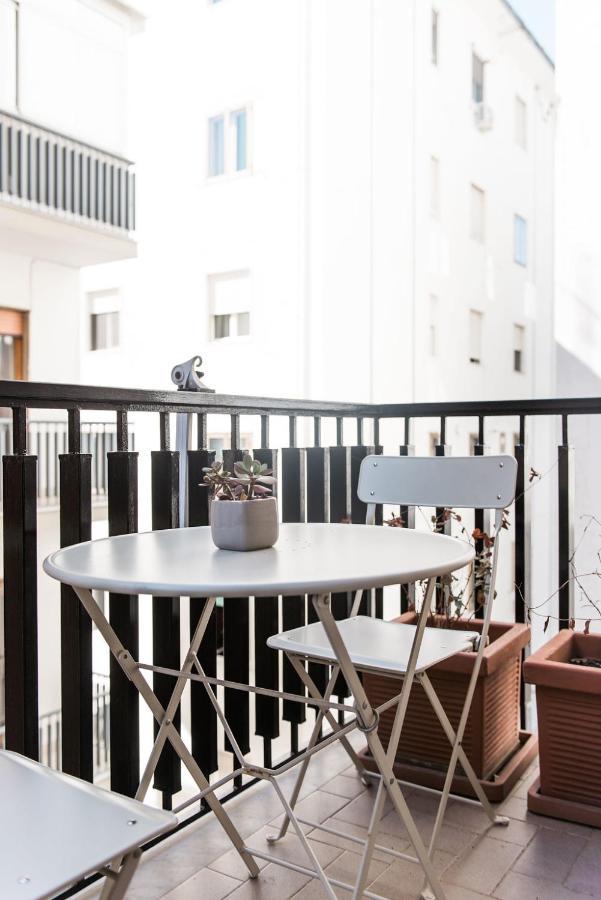 Starhost - Golden Apartments Salerno Bagian luar foto